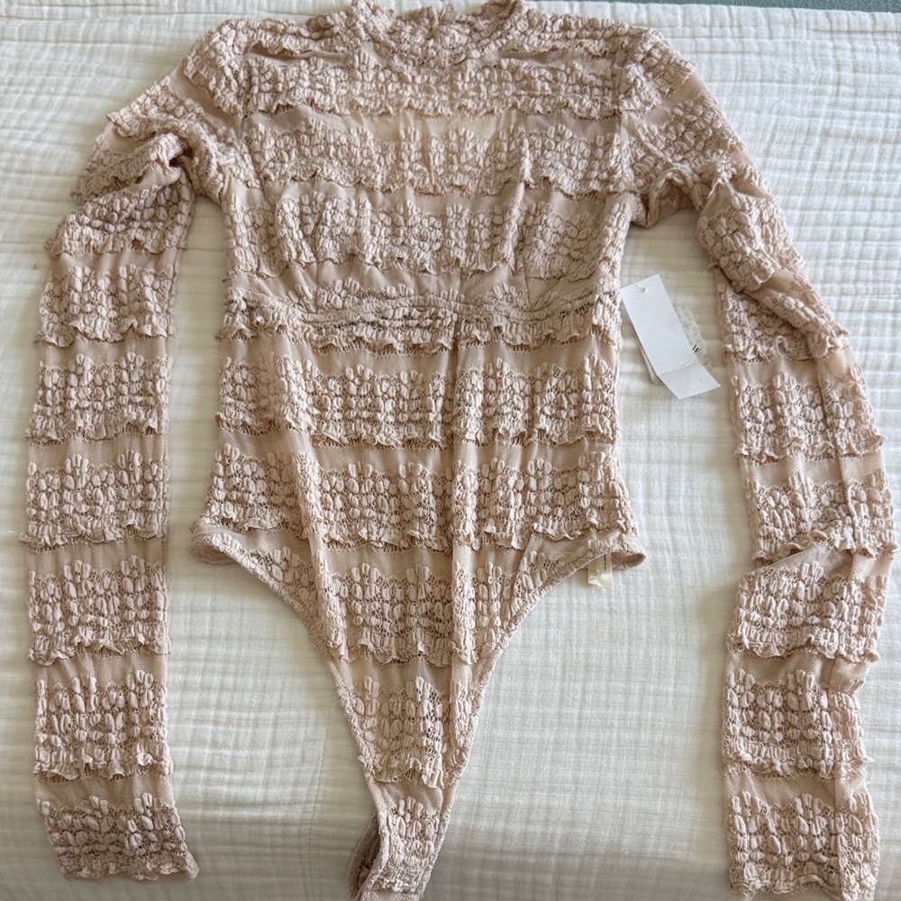 BNWT Free people long sleeve lace bodysuit S